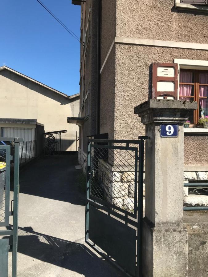 Apartamento Un Petit Bout De Reve, Balcon, Parking & Proche Centre Annecy Exterior foto