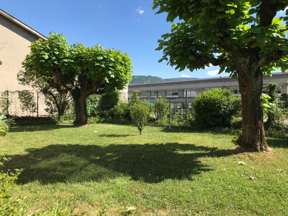 Apartamento Un Petit Bout De Reve, Balcon, Parking & Proche Centre Annecy Exterior foto